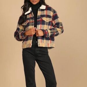 🚚Levi’s trucker jacket more than $50 off!!